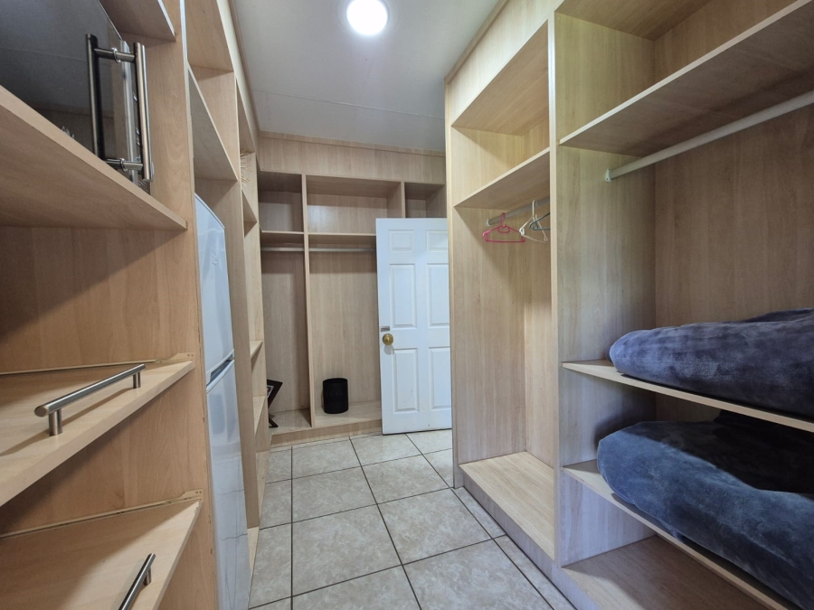 7 Bedroom Property for Sale in Deneysville Free State